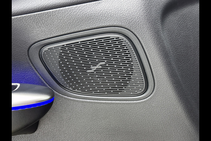 Mercedes-Benz GLC 300 e 4MATIC AMG Plug-In Hybride AMG Line | Night Pakket | Trekhaak | Offroad-Techniek Pakket | Distronic. Inclusief 24 maanden MB Certified garantie voor Europa.