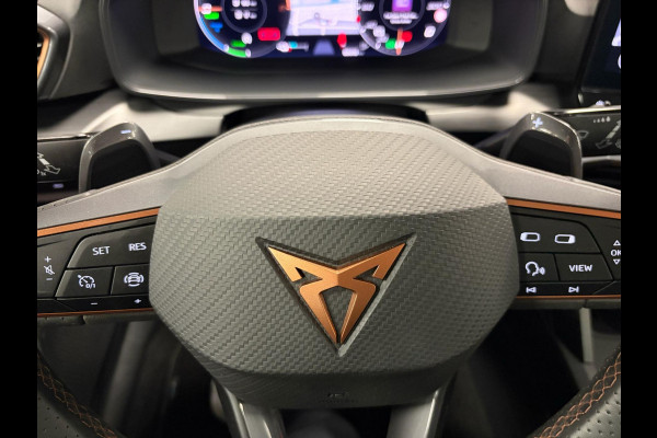 CUPRA Formentor 1.4 e-Hybrid VZ 245PK*Performance*Winterpakket*Camera*PDC*LED*CARPLAY*