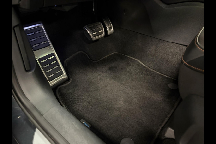 CUPRA Formentor 1.4 e-Hybrid VZ 245PK*Performance*Winterpakket*Camera*PDC*LED*CARPLAY*