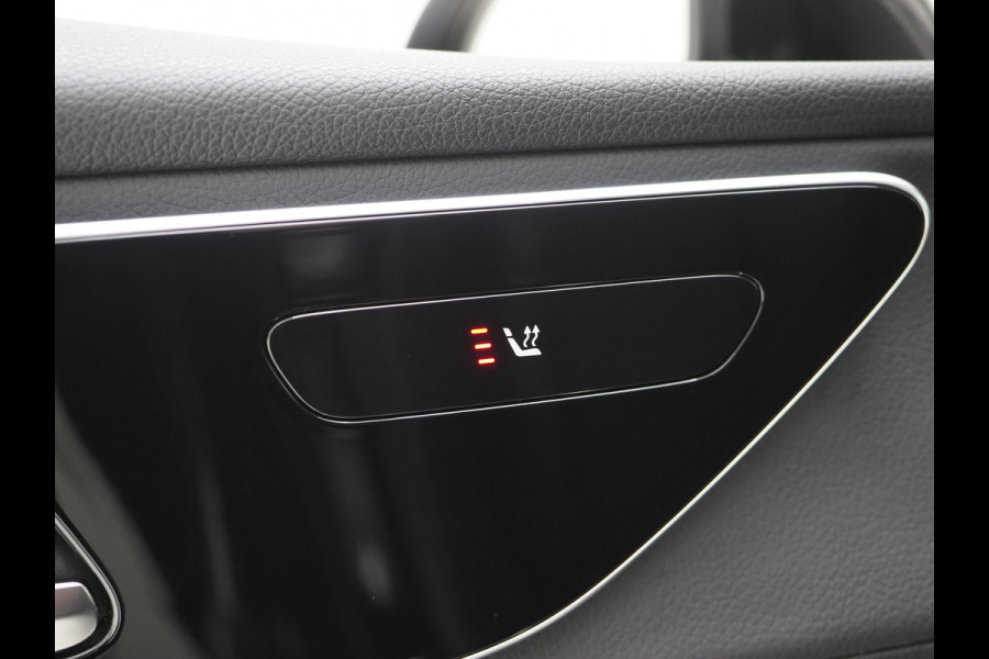 Mercedes-Benz GLC 300e 4MATIC 320PK | Leder | Camera | Stoelverwarming | LED | DAB | Climate | Carplay