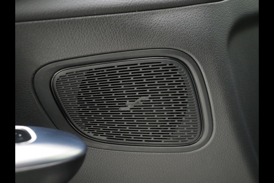 Mercedes-Benz GLC 300e 4MATIC 320PK | Leder | Camera | Stoelverwarming | LED | DAB | Climate | Carplay