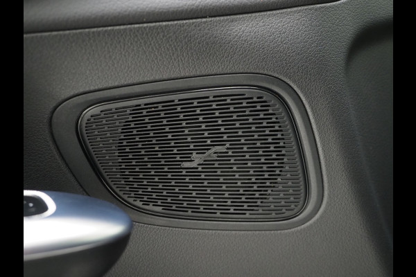 Mercedes-Benz GLC 300e 4MATIC 320PK | Leder | Camera | Stoelverwarming | LED | DAB | Climate | Carplay