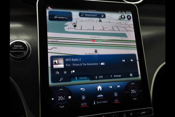 Mercedes-Benz GLC 300e 4MATIC 320PK | Leder | Camera | Stoelverwarming | LED | DAB | Climate | Carplay