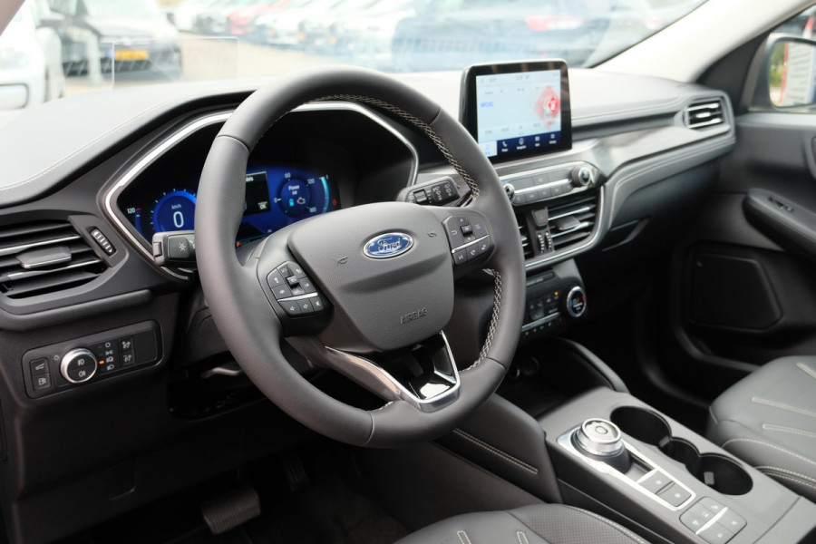 Ford Kuga 2.5 PHEV Vignale 225pk | Wegklapbare Trekhaak | Panoramadak | Adaptive cruise control | Head up Display | Leder | Bang&Olufsen | Dodehoeksensoren | Camera