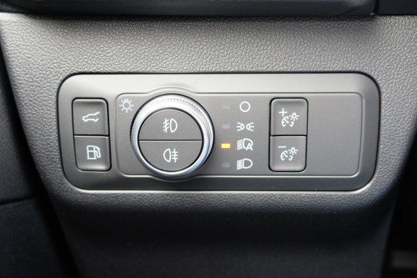 Ford Kuga 2.5 PHEV Vignale 225pk | Wegklapbare Trekhaak | Panoramadak | Adaptive cruise control | Head up Display | Leder | Bang&Olufsen | Dodehoeksensoren | Camera