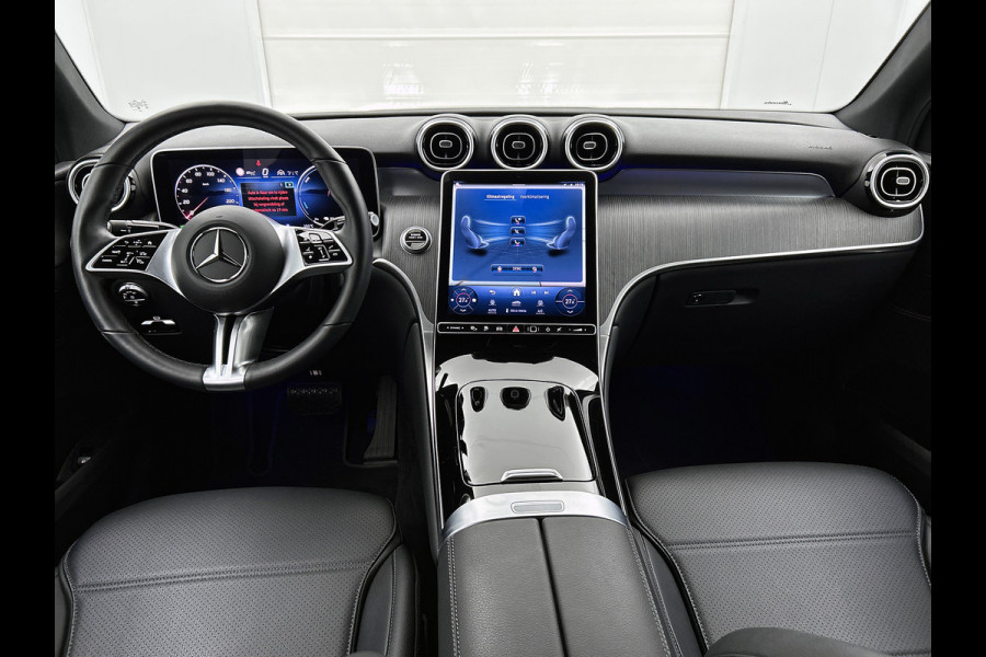Mercedes-Benz GLC Coupé 300 e 4MATIC Plug-In Hybride Trekhaak | Alarm Klasse 3 | Rijassistentiepakket plus | Stuur en Stoelverwarming | Parkeerpakket met 360°-camera | Distronic. Inclusief 24 maanden MB Certified garantie voor Europa.