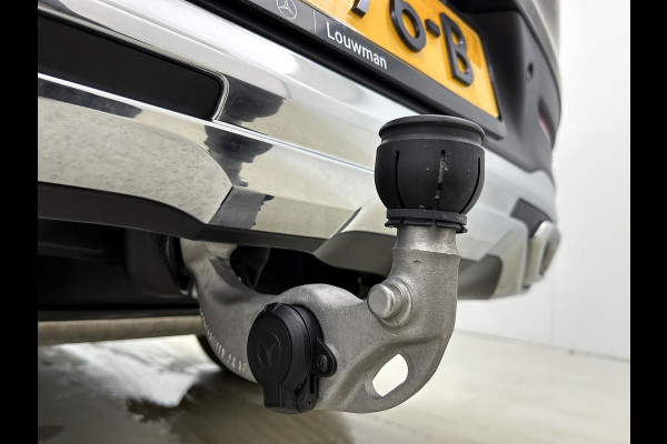 Mercedes-Benz GLC Coupé 300 e 4MATIC Plug-In Hybride Trekhaak | Alarm Klasse 3 | Rijassistentiepakket plus | Stuur en Stoelverwarming | Parkeerpakket met 360°-camera | Distronic. Inclusief 24 maanden MB Certified garantie voor Europa.