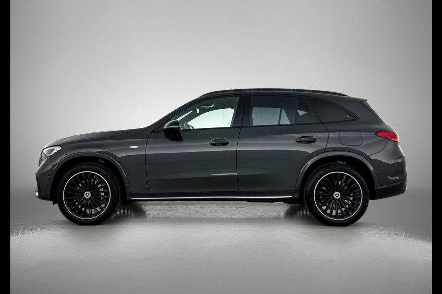 Mercedes-Benz GLC 300 e 4MATIC AMG Plug-In Hybride AMG Line | Night Pakket | Trekhaak | Offroad-Techniek Pakket | Distronic. Inclusief 24 maanden MB Certified garantie voor Europa.