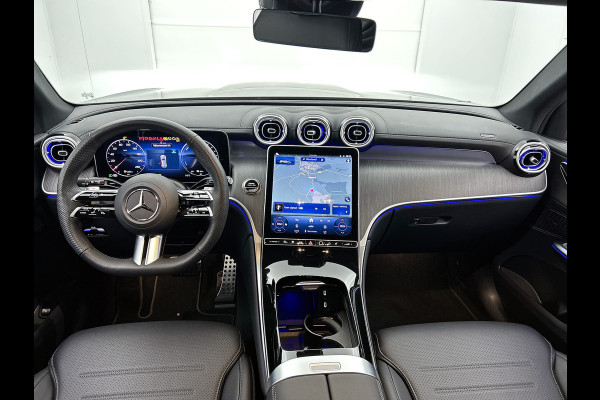 Mercedes-Benz GLC 300 e 4MATIC AMG Plug-In Hybride AMG Line | Night Pakket | Trekhaak | Offroad-Techniek Pakket | Distronic. Inclusief 24 maanden MB Certified garantie voor Europa.