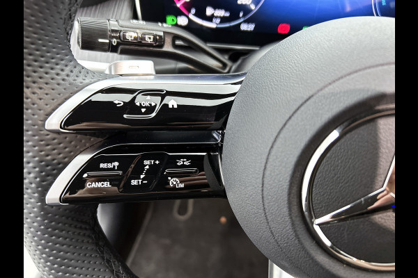 Mercedes-Benz GLC 300 e 4MATIC AMG Plug-In Hybride AMG Line | Night Pakket | Trekhaak | Offroad-Techniek Pakket | Distronic. Inclusief 24 maanden MB Certified garantie voor Europa.