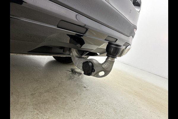 Mercedes-Benz GLC 300 e 4MATIC AMG Plug-In Hybride AMG Line | Night Pakket | Trekhaak | Offroad-Techniek Pakket | Distronic. Inclusief 24 maanden MB Certified garantie voor Europa.