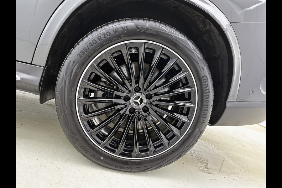 Mercedes-Benz GLC 300 e 4MATIC AMG Plug-In Hybride AMG Line | Night Pakket | Trekhaak | Offroad-Techniek Pakket | Distronic. Inclusief 24 maanden MB Certified garantie voor Europa.