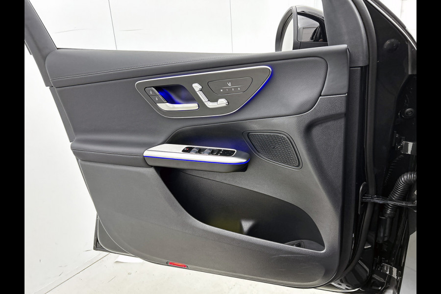 Mercedes-Benz GLC 300 e 4MATIC AMG Plug-In Hybride AMG Line | Night Pakket | Trekhaak | Offroad-Techniek Pakket | Distronic. Inclusief 24 maanden MB Certified garantie voor Europa.