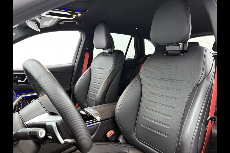 Mercedes-Benz GLC 300 e 4MATIC AMG Plug-In Hybride AMG Line | Night Pakket | Trekhaak | Offroad-Techniek Pakket | Distronic. Inclusief 24 maanden MB Certified garantie voor Europa.