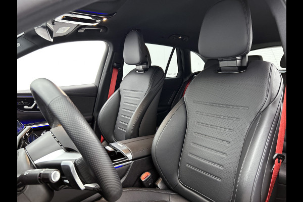 Mercedes-Benz GLC 300 e 4MATIC AMG Plug-In Hybride AMG Line | Night Pakket | Trekhaak | Offroad-Techniek Pakket | Distronic. Inclusief 24 maanden MB Certified garantie voor Europa.