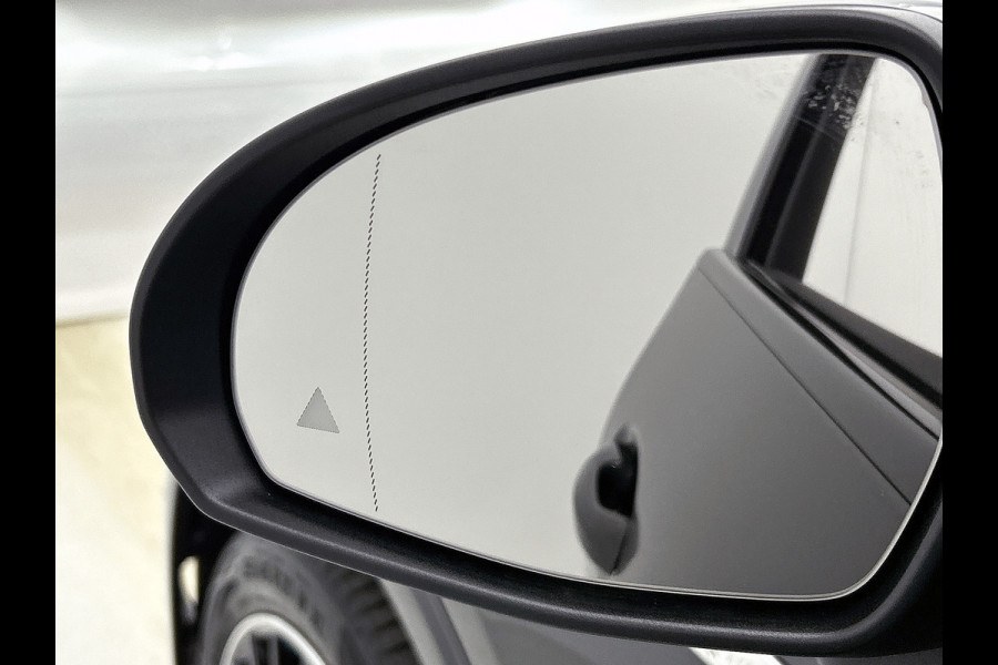 Mercedes-Benz GLC 300 e 4MATIC AMG Plug-In Hybride AMG Line | Night Pakket | Trekhaak | Offroad-Techniek Pakket | Distronic. Inclusief 24 maanden MB Certified garantie voor Europa.