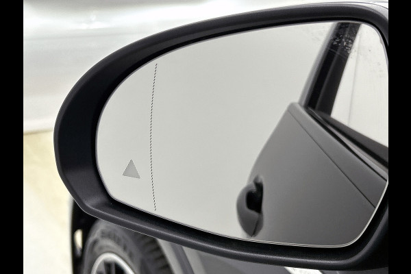 Mercedes-Benz GLC 300 e 4MATIC AMG Plug-In Hybride AMG Line | Night Pakket | Trekhaak | Offroad-Techniek Pakket | Distronic. Inclusief 24 maanden MB Certified garantie voor Europa.