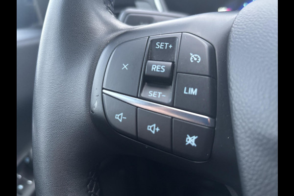 Ford Kuga 2.5 PHEV Titanium 225pk | Winterpack | Digitale Cockpit | 1.500kg Trekgewicht | All Weather Banden