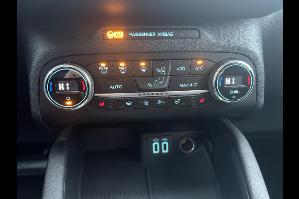 Ford Kuga 2.5 PHEV Titanium 225pk | Winterpack | Digitale Cockpit | 1.500kg Trekgewicht | All Weather Banden