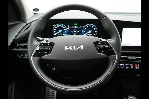 Kia Niro 1.6 GDi ExecutiveLine Plug In Hybrid 182pk Dealer O.H. PHEV | Adaptive Cruise | Head Up | Lederen Sportstoelen Memory & Ventilatie | Harman / Kardon | Camera | Stoelen & Stuur Verwarmd | Apple Carplay | Keyless | Blis | Navigatie | DAB |