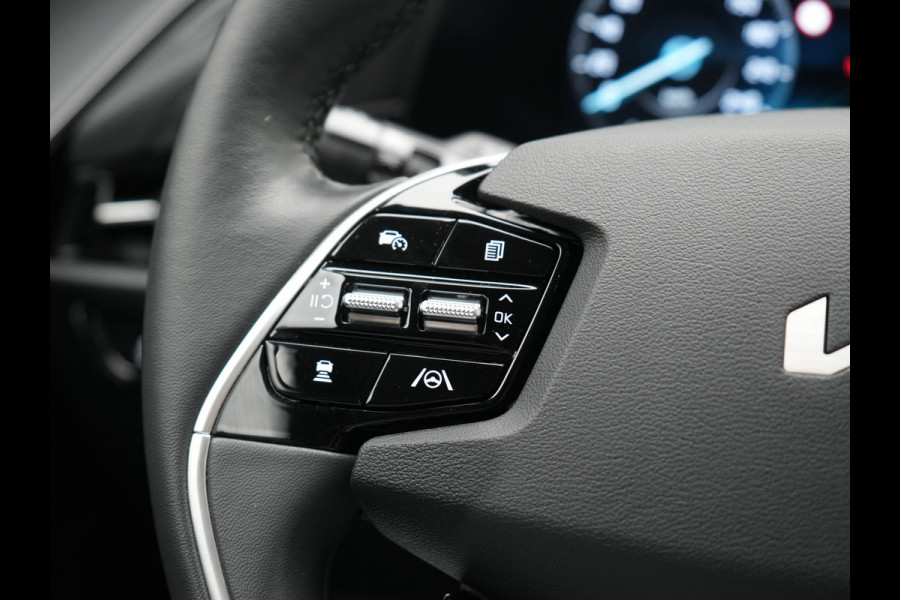 Kia Niro 1.6 GDi ExecutiveLine Plug In Hybrid 182pk Dealer O.H. PHEV | Adaptive Cruise | Head Up | Lederen Sportstoelen Memory & Ventilatie | Harman / Kardon | Camera | Stoelen & Stuur Verwarmd | Apple Carplay | Keyless | Blis | Navigatie | DAB |