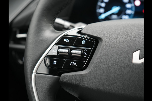Kia Niro 1.6 GDi ExecutiveLine Plug In Hybrid 182pk Dealer O.H. PHEV | Adaptive Cruise | Head Up | Lederen Sportstoelen Memory & Ventilatie | Harman / Kardon | Camera | Stoelen & Stuur Verwarmd | Apple Carplay | Keyless | Blis | Navigatie | DAB |