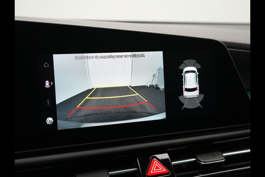 Kia Niro 1.6 GDi ExecutiveLine Plug In Hybrid 182pk Dealer O.H. PHEV | Adaptive Cruise | Head Up | Lederen Sportstoelen Memory & Ventilatie | Harman / Kardon | Camera | Stoelen & Stuur Verwarmd | Apple Carplay | Keyless | Blis | Navigatie | DAB |