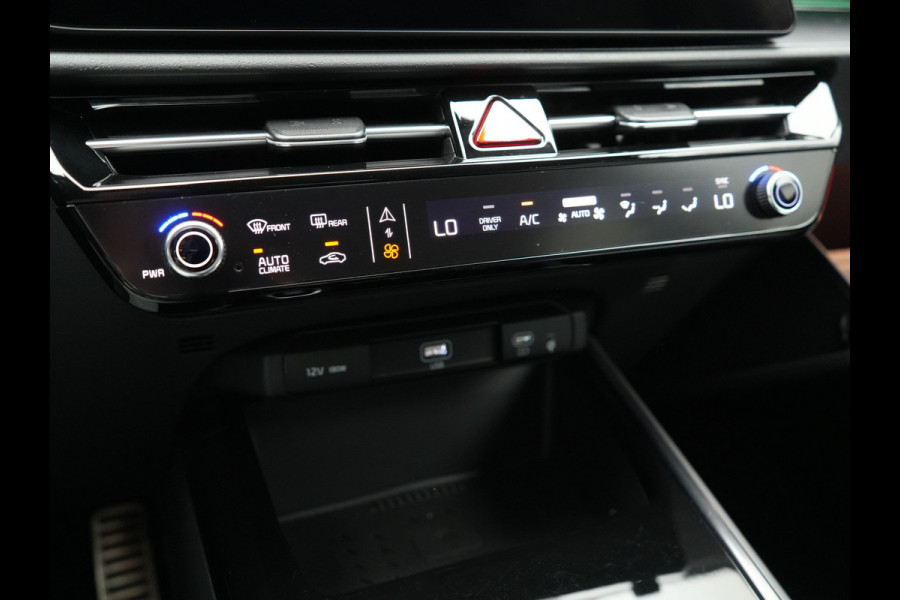 Kia Niro 1.6 GDi ExecutiveLine Plug In Hybrid 182pk Dealer O.H. PHEV | Adaptive Cruise | Head Up | Lederen Sportstoelen Memory & Ventilatie | Harman / Kardon | Camera | Stoelen & Stuur Verwarmd | Apple Carplay | Keyless | Blis | Navigatie | DAB |