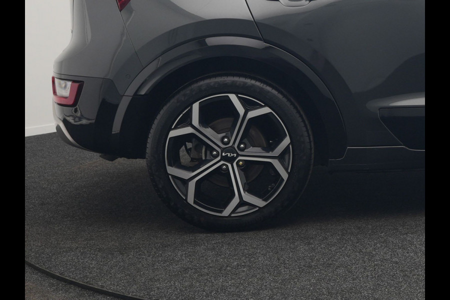 Kia Niro 1.6 GDi ExecutiveLine Plug In Hybrid 182pk Dealer O.H. PHEV | Adaptive Cruise | Head Up | Lederen Sportstoelen Memory & Ventilatie | Harman / Kardon | Camera | Stoelen & Stuur Verwarmd | Apple Carplay | Keyless | Blis | Navigatie | DAB |