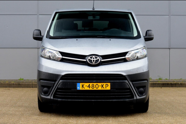 Toyota Proace Shuttle 1.5 D-4D Navigator Long