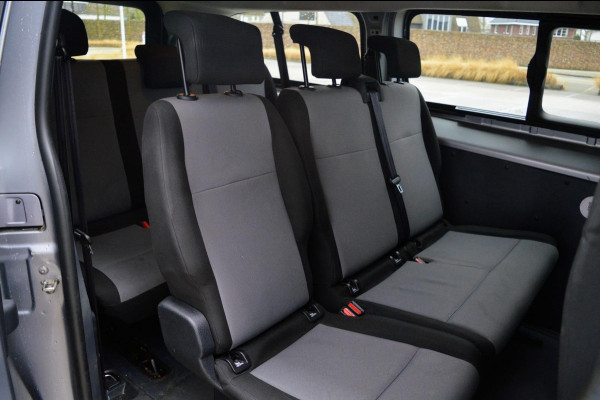 Toyota Proace Shuttle 1.5 D-4D Navigator Long