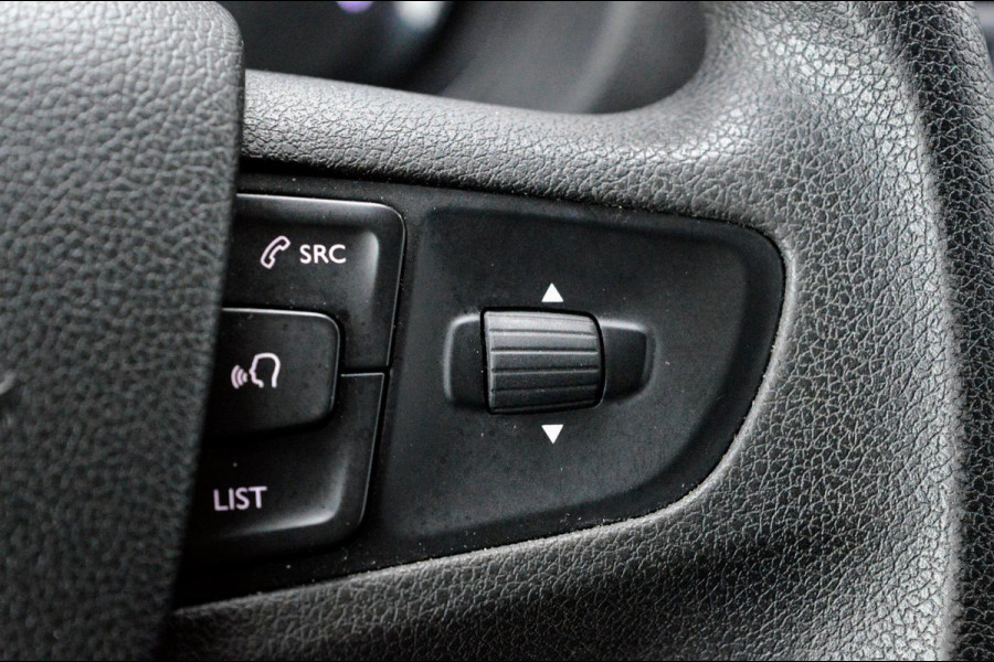 Toyota Proace Shuttle 1.5 D-4D Navigator Long