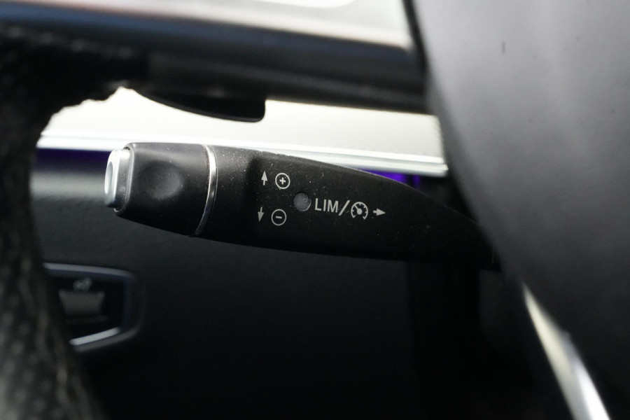 Mercedes-Benz E-Klasse 220 d Business Solution AMG Panoramadak WideScreen Ambient Luxe Leder