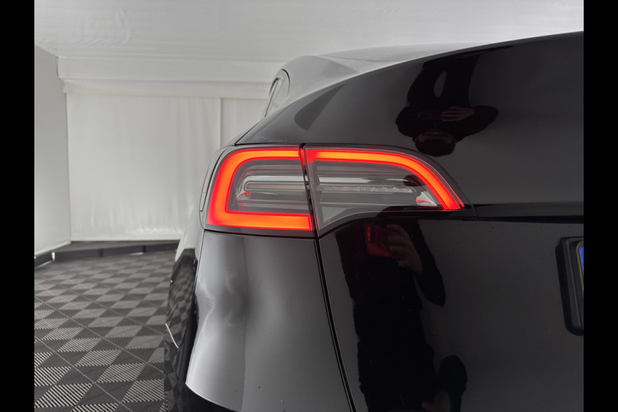 Tesla Model Y RWD 58 kWh [ 3-Fase-11kW ] {SOH-93%} (INCL-BTW) Aut. *HEATPUMP | PANO | LEATHER | AUTO-PILOT | NAVI-FULLMAP | MATRIX-LED | KEYLESS | CAMERA | DAB+ | HEATED-COMFORTSEATS | PRIVACYGLASS | TOPVIEW | 19''ALU*