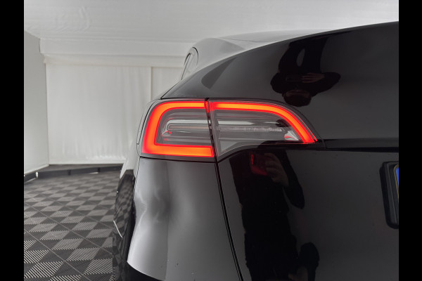 Tesla Model Y RWD 58 kWh [ 3-Fase-11kW ] {SOH-93%} (INCL-BTW) Aut. *HEATPUMP | PANO | LEATHER | AUTO-PILOT | NAVI-FULLMAP | MATRIX-LED | KEYLESS | CAMERA | DAB+ | HEATED-COMFORTSEATS | PRIVACYGLASS | TOPVIEW | 19''ALU*