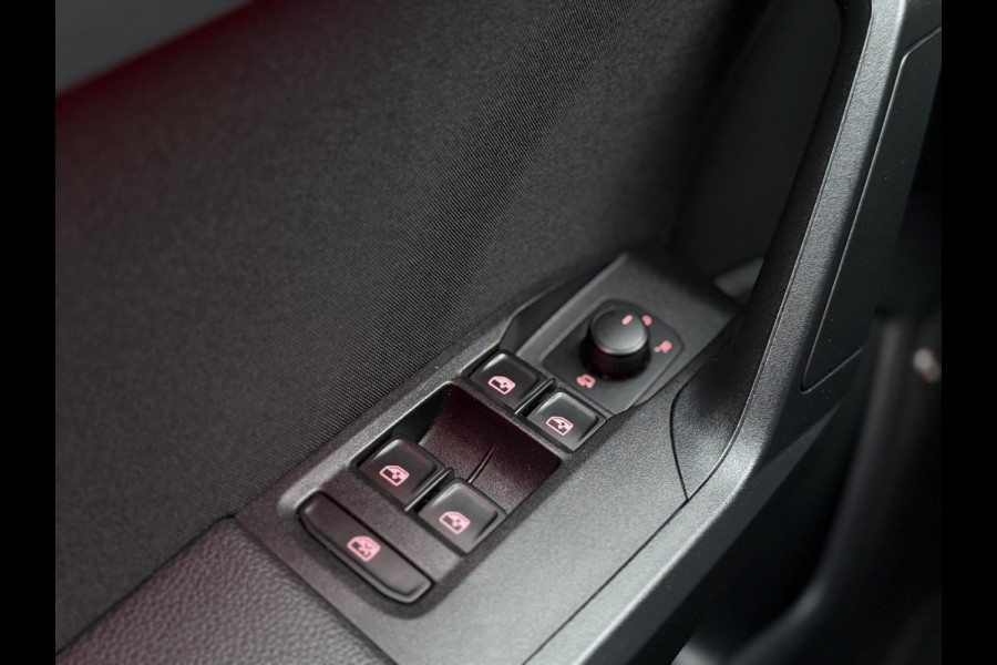 Seat Ibiza 1.0 TSI FR Business Intense Navi|Camera|Carplay|Clima|Cruise|PDC|Beats Sound|Stoelverwarming|2e Eigenaar|N.A.P|APK tot 11-2026