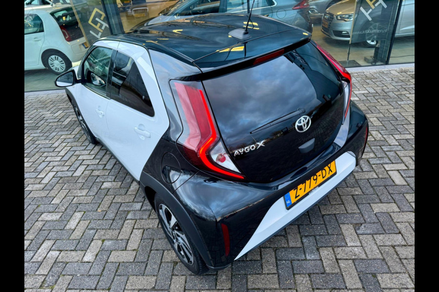 Toyota Aygo X 1.0 VVT-i MT Pulse, 2-tone, NAP, 1e eigenaar, CarPlay