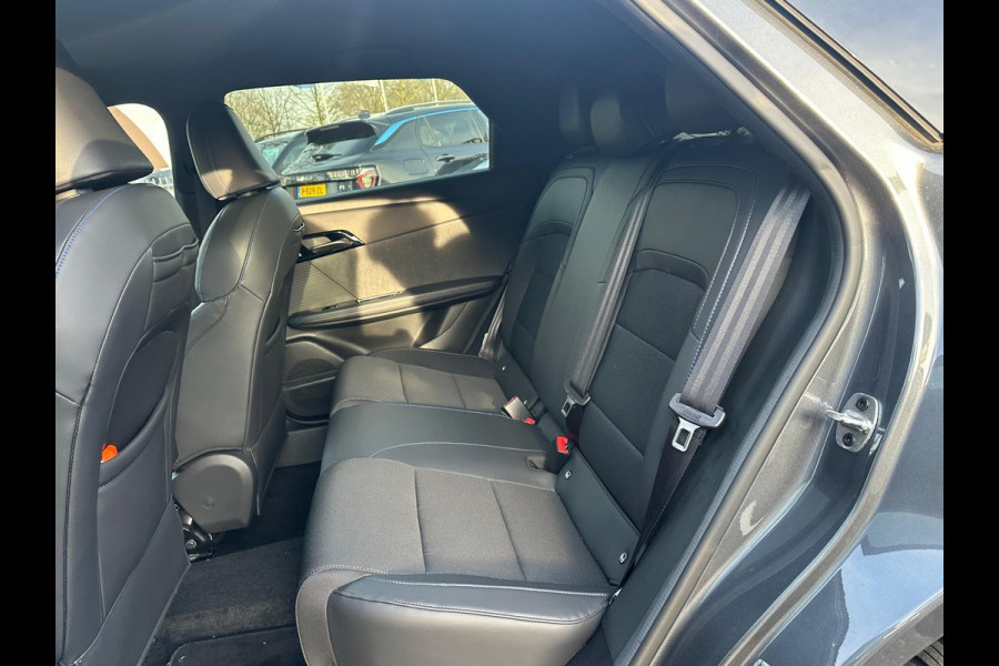 MG Mg4 electric Luxury 64 kWh |LONG RANGE|  11.000KM! | 7 JAAR GARANTIE BIJ MG| SUPER COMPLETE AUTO| RONDOMZICHT CAMERA| STOEL+ STUUR VERWARMING| DODE HOEK