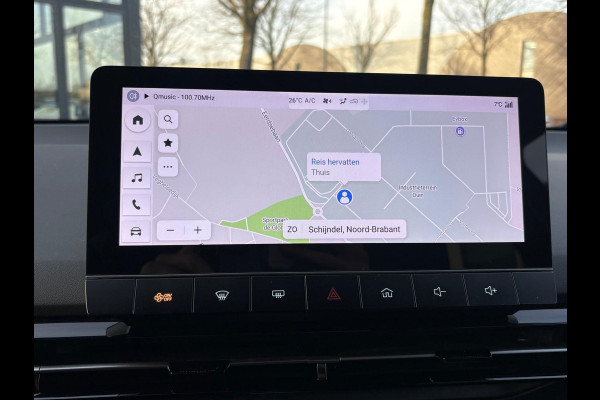 MG Mg4 electric Luxury 64 kWh |LONG RANGE|  11.000KM! | 7 JAAR GARANTIE BIJ MG| SUPER COMPLETE AUTO| RONDOMZICHT CAMERA| STOEL+ STUUR VERWARMING| DODE HOEK