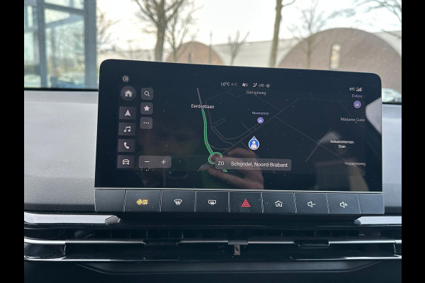 MG Mg4 electric Luxury 64 kWh | 20.000KM! | 7 JAAR GARANTIE BIJ MG| SUPER COMPLETE AUTO| RONDOMZICHT CAMERA| STOEL+ STUUR VERWARMING| DODE HOEK