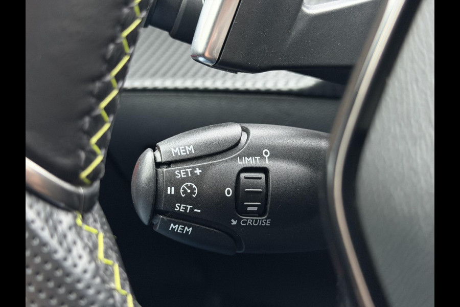 Peugeot 208 1.2 PureTech GT-Line Navi|Pano|Leder|Camera|Carplay|Cruise|D-riem v.v. in 2024|Clima|N.A.P|Stoelverwarming|Nieuwe APK bij Aflevering|2e Eigenaar