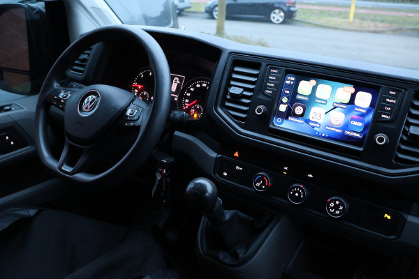 Volkswagen Crafter 35 2.0 TDI 177 PK L4H3 Highline | ACC | Bi-Xenon | CarPlay | Camera | DAB | 360 PDC | Trekhaak | NAP Logisch | Nieuwe APK