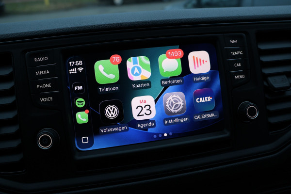 Volkswagen Crafter 35 2.0 TDI 177 PK L4H3 Highline | ACC | Bi-Xenon | CarPlay | Camera | DAB | 360 PDC | Trekhaak | NAP Logisch | Nieuwe APK