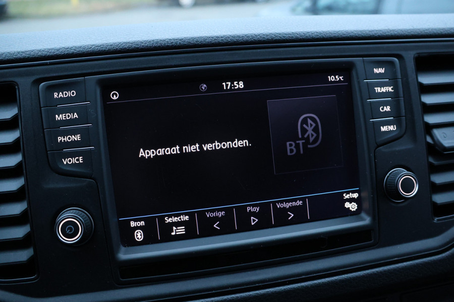 Volkswagen Crafter 35 2.0 TDI 177 PK L4H3 Highline | ACC | Bi-Xenon | CarPlay | Camera | DAB | 360 PDC | Trekhaak | NAP Logisch | Nieuwe APK