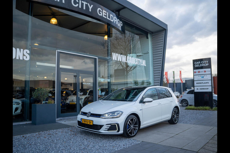 Volkswagen Golf 1.4 TSI GTE 204PK / Pano / ACC / Carplay / Virtual cockpit / Stoelverwarming