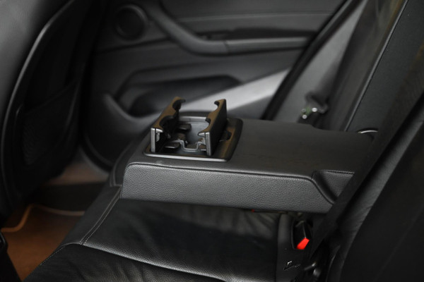 BMW X1 SDrive20i - Adaptive Cruise Control - Panoramadak - HUD - Leren Sportstoelen - Achteruitrijcamera - Afneembare Trekhaak -