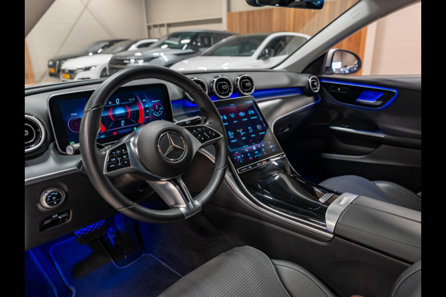 Mercedes-Benz C-Klasse Estate 180 Business Line, Pano, Apple Carplay, Ambiënte Light, Private Glas, Cam, PDC, 18"Velg, Onderhoud