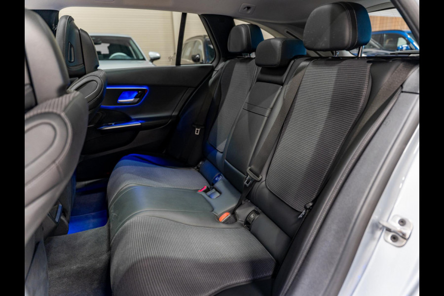 Mercedes-Benz C-Klasse Estate 180 Business Line, Pano, Apple Carplay, Ambiënte Light, Private Glas, Cam, PDC, 18"Velg, Onderhoud