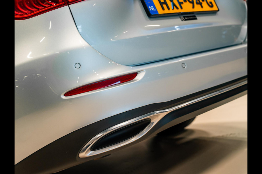 Mercedes-Benz C-Klasse Estate 180 Business Line, Pano, Apple Carplay, Ambiënte Light, Private Glas, Cam, PDC, 18"Velg, Onderhoud