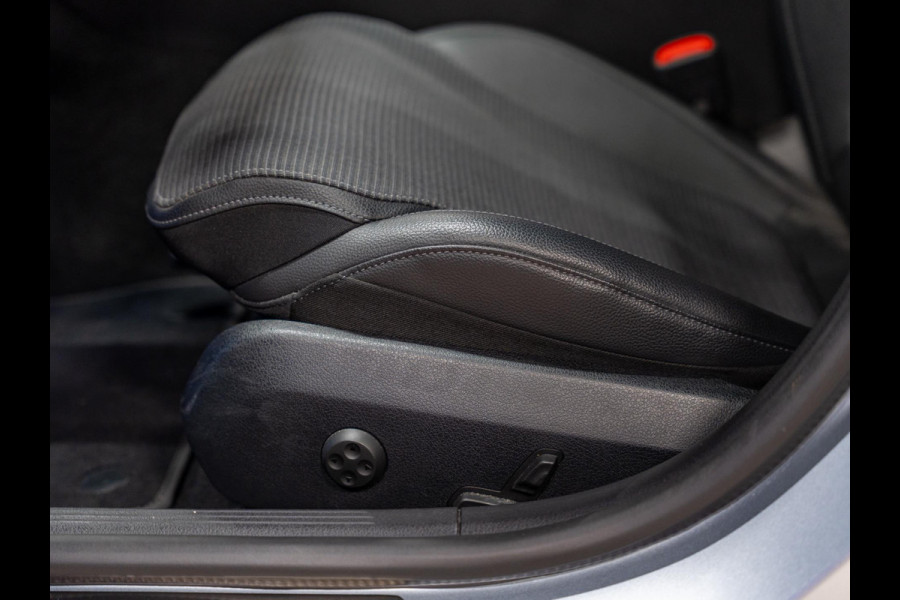 Mercedes-Benz C-Klasse Estate 180 Business Line, Pano, Apple Carplay, Ambiënte Light, Private Glas, Cam, PDC, 18"Velg, Onderhoud